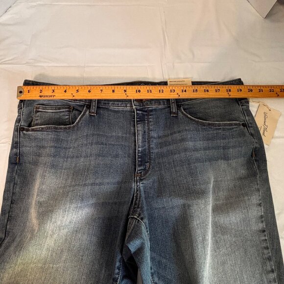 Universal Thread Women's 18R Mid-Rise Skinny Jeans Medium Wash Distressed Denim - Picture 9 of 12